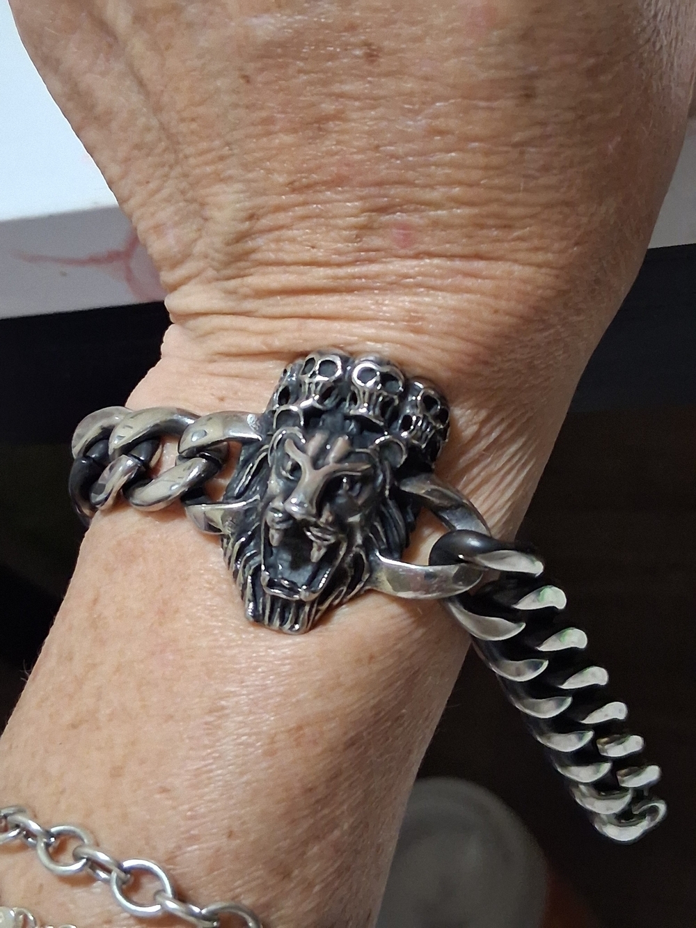 Men's Silver Lion Head Chain Bracelet - Black/Silver